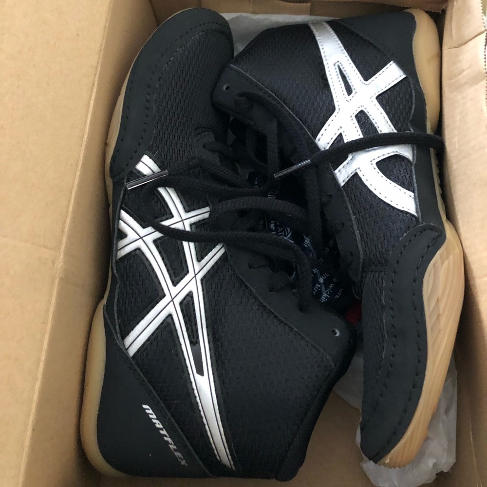 New youth Wrestling Shoes
